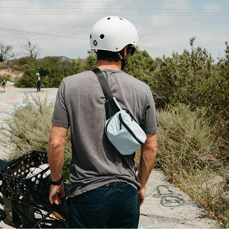 Nomadix Fanny Pack: Pale Blue Sky 1