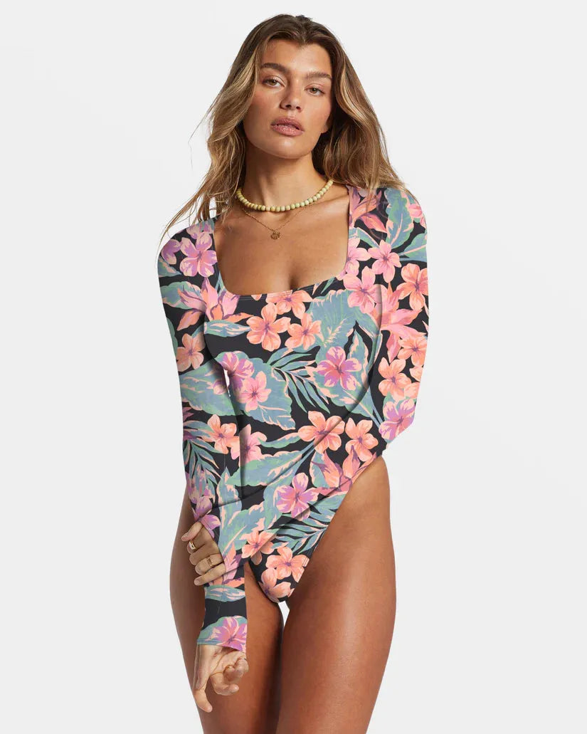 Billabong 花柄ワンピース水着　Wild West One Piece Billabong 花柄ワンピース水着 Wild West One Piece - メルカリ