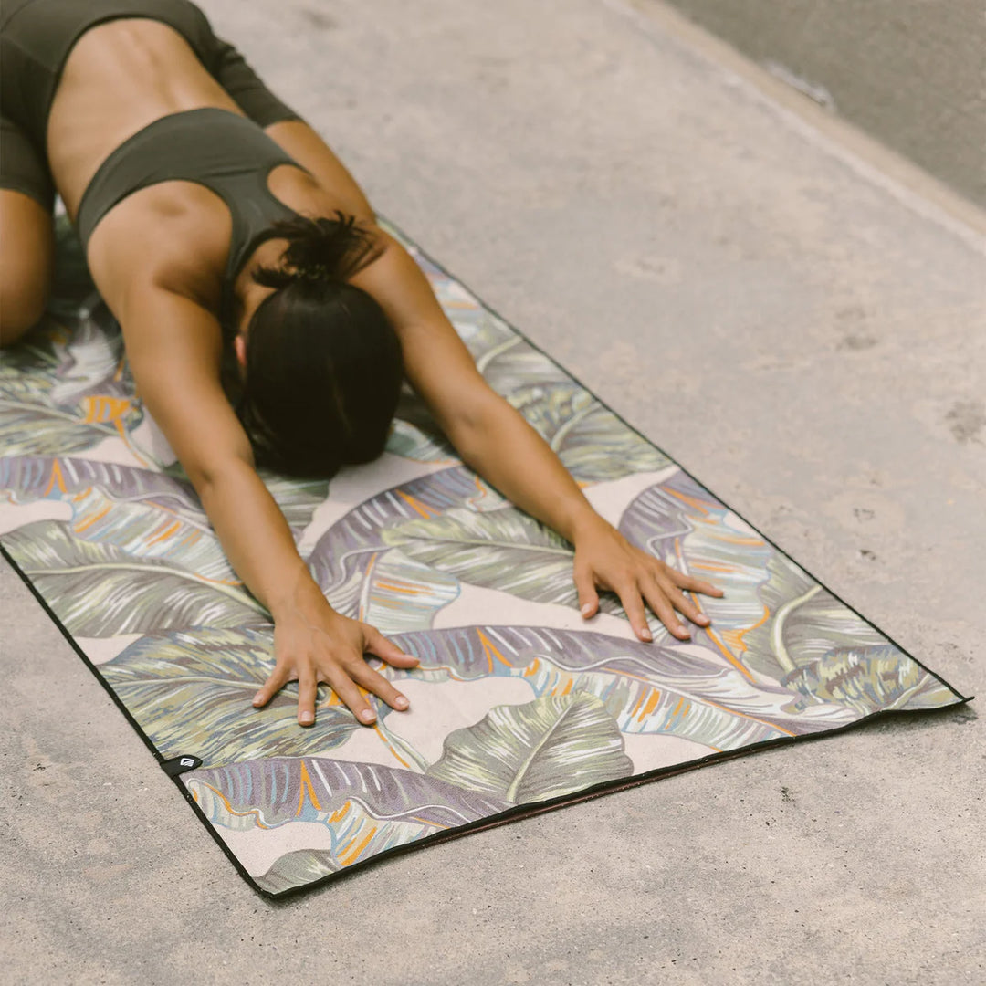 Nomadix Original Towel: Banana Leaf Green