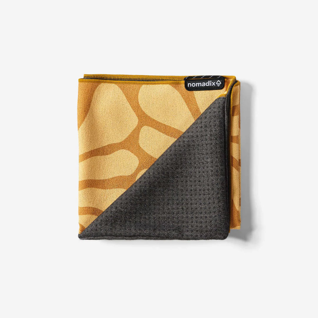 Nomadix Car Seat Cover Towel: Daisy Lazy Gold 3