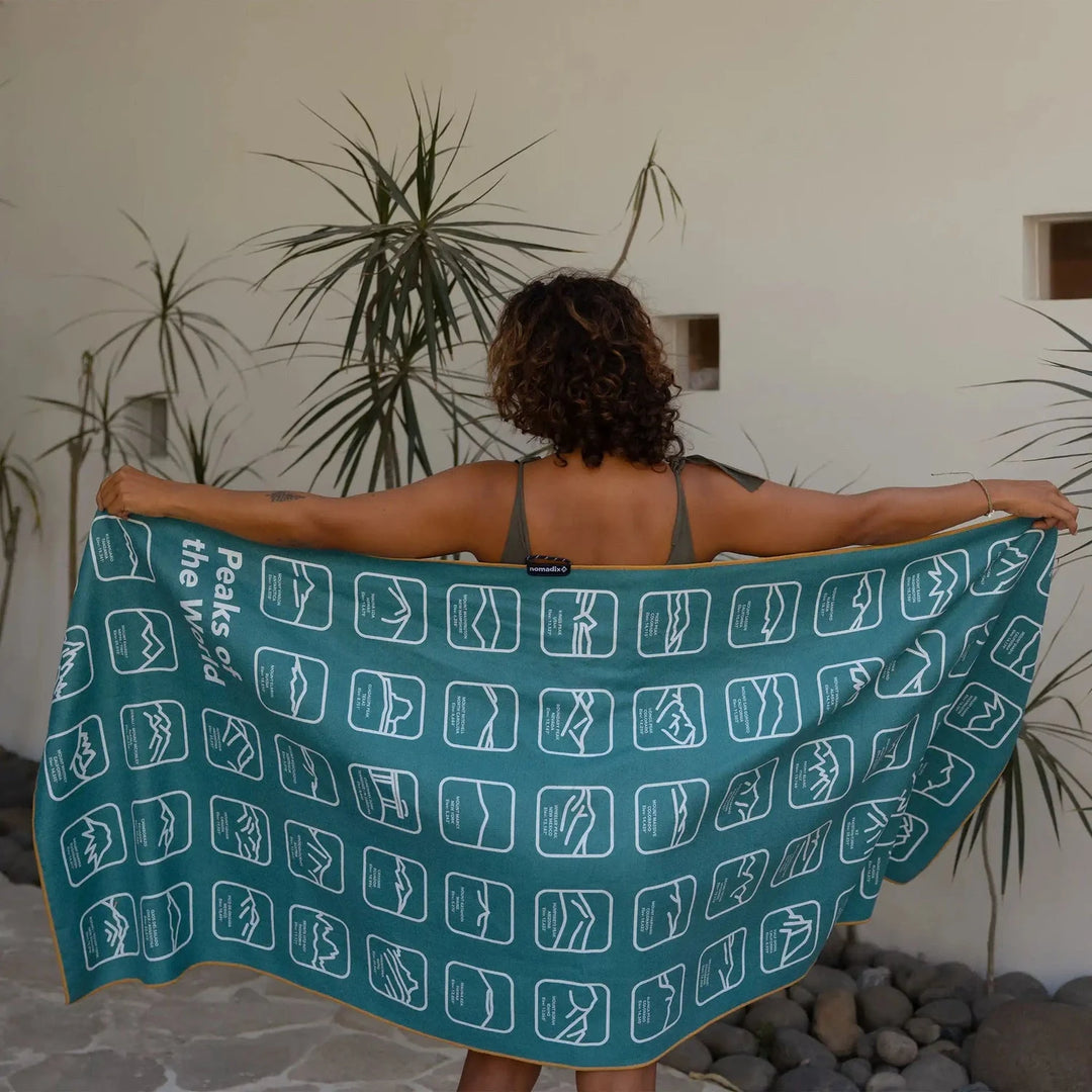 Nomadix Peaks of the World Teal Ocean Original Towel