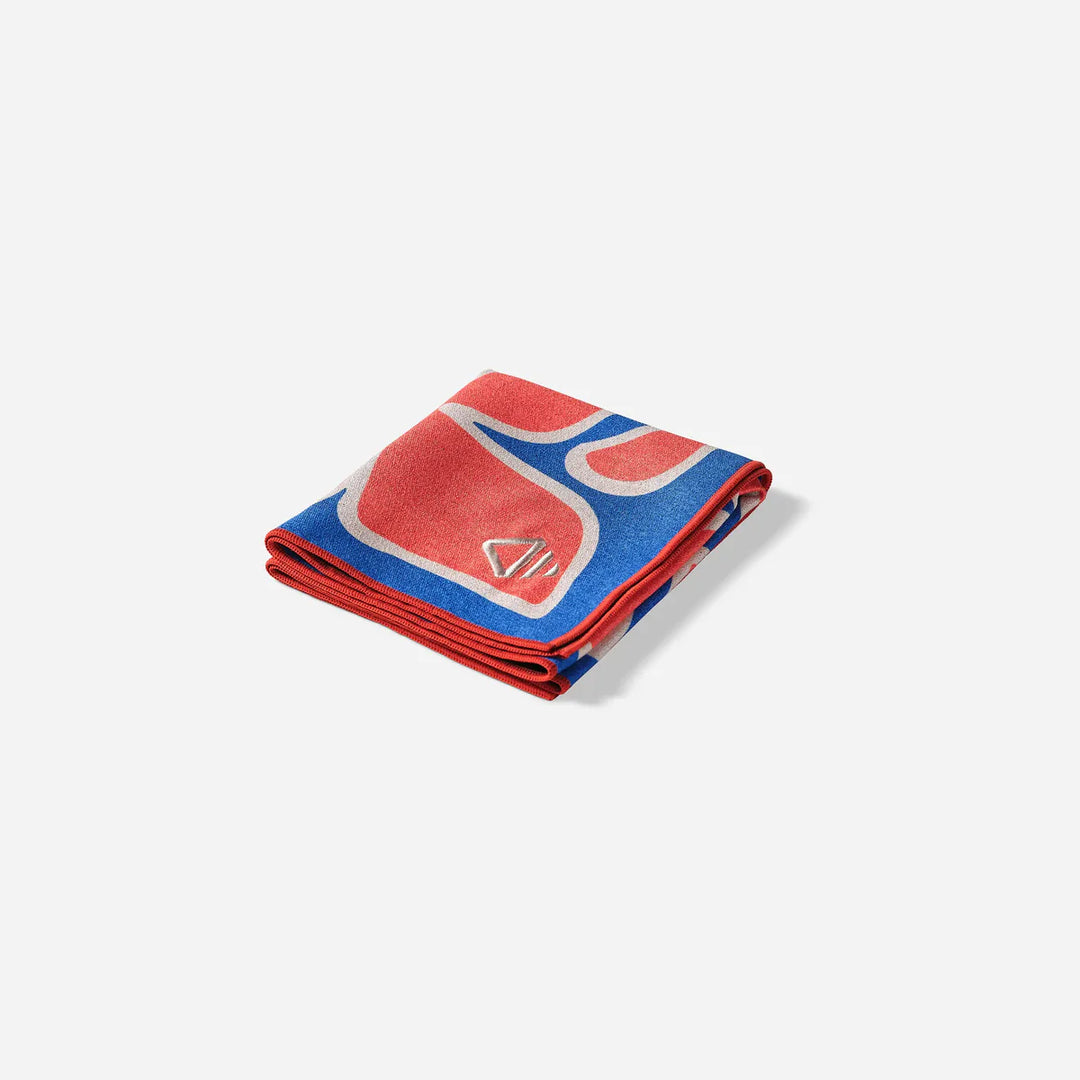 Nomadix Slack Tide Hand Towel: Wild Flowers Stellar Blue Red 3