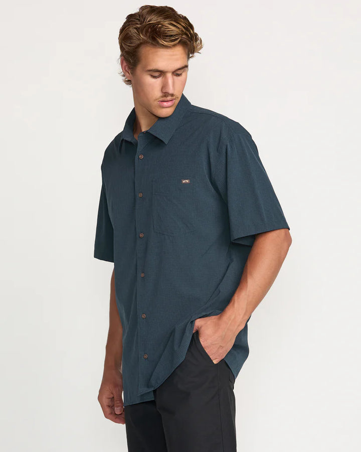 Billabong A/Div Men’s Surftrek Perf Buttonup - Navy 5