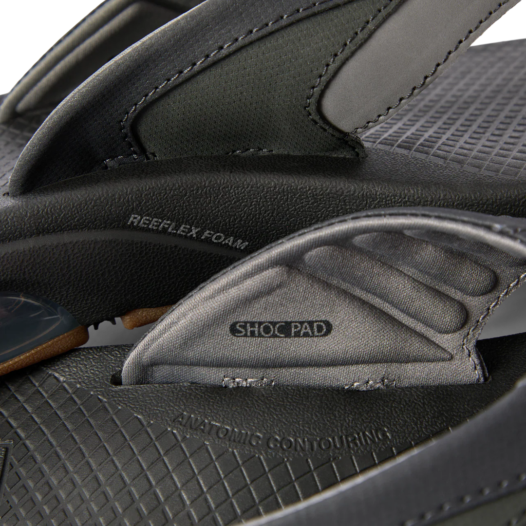 Reef Men’s Fanning + Sandal - Black/Gum 5