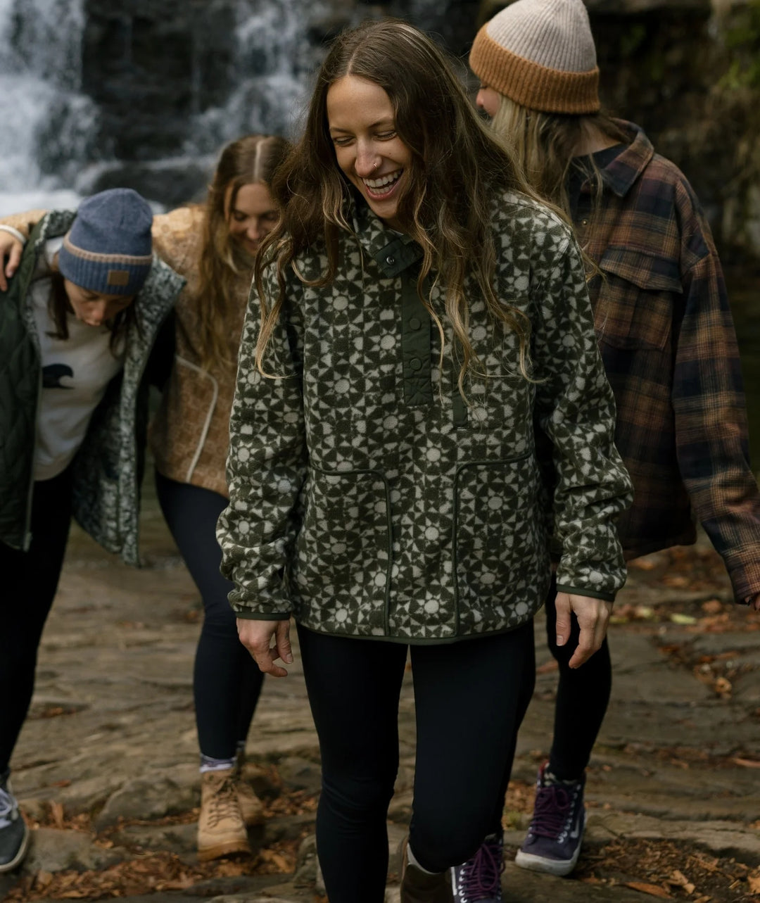 Jetty Women’s Juniper Fleece - Olive 5