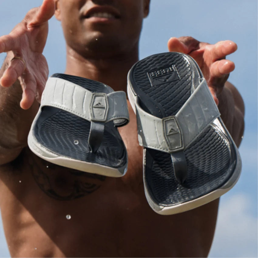 Reef Men’s The Deckhand Sandals - Grey 1