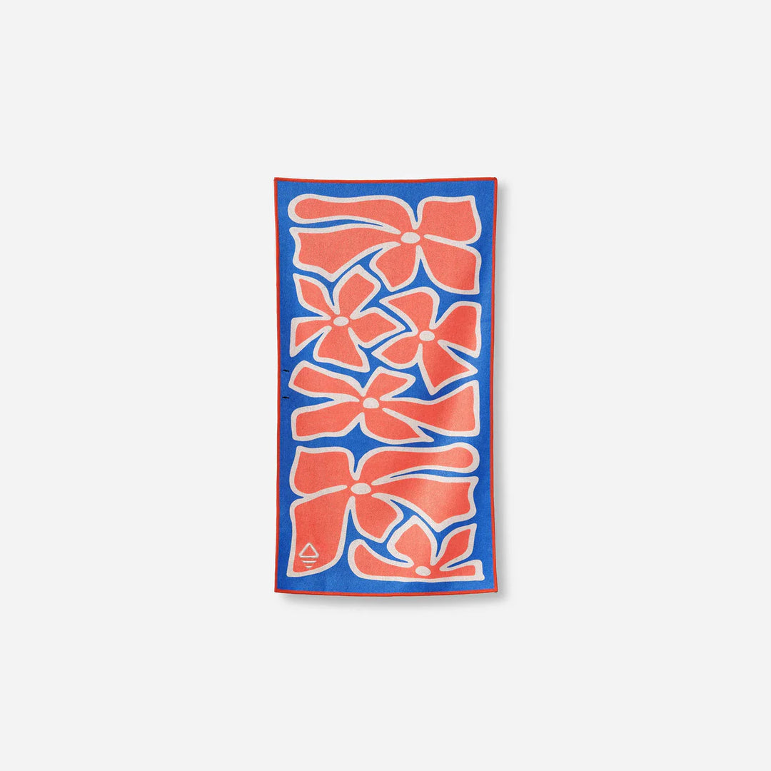 Nomadix Slack Tide Hand Towel: Wild Flowers Stellar Blue Red 1