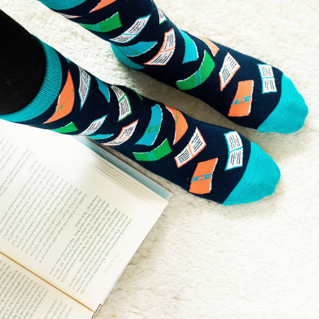 Lavley - So Many Books Socks Gift for Readers, Unisex Men and Women
