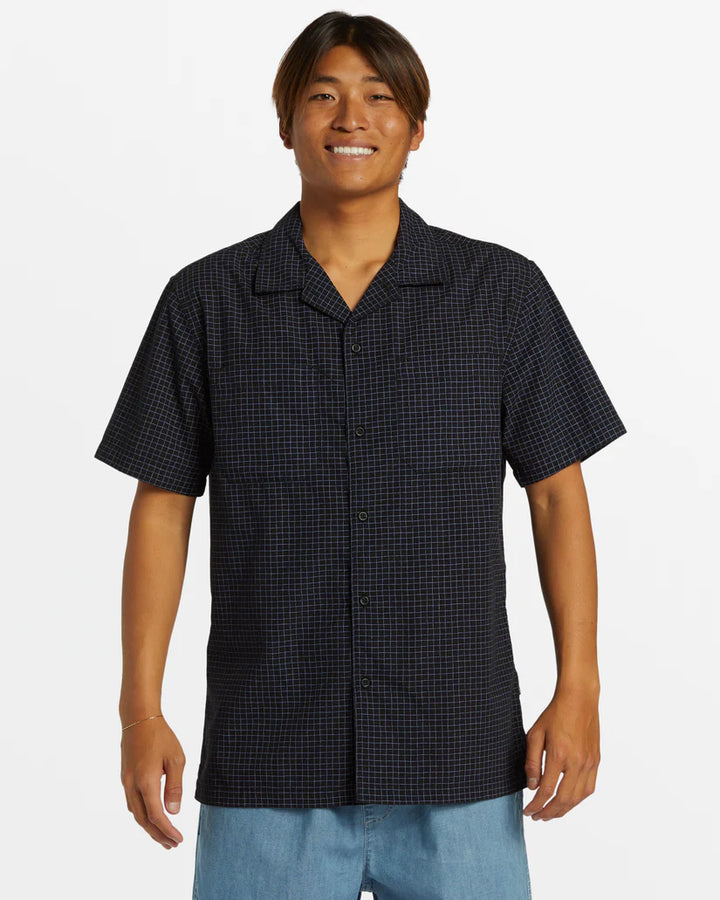 Quiksilver Men's XY Grid Casual Short Sleeve