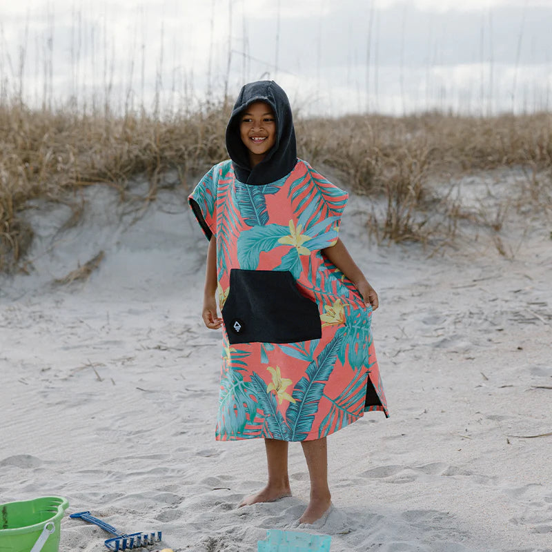Nomadix Kid Changing Poncho: Palms Coral 4