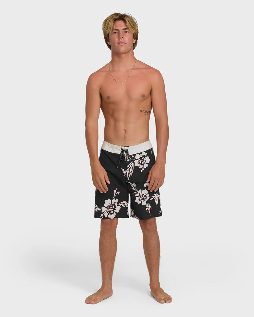 Billabong Men’s Sundays Pro 19” Boardshort - Black 3