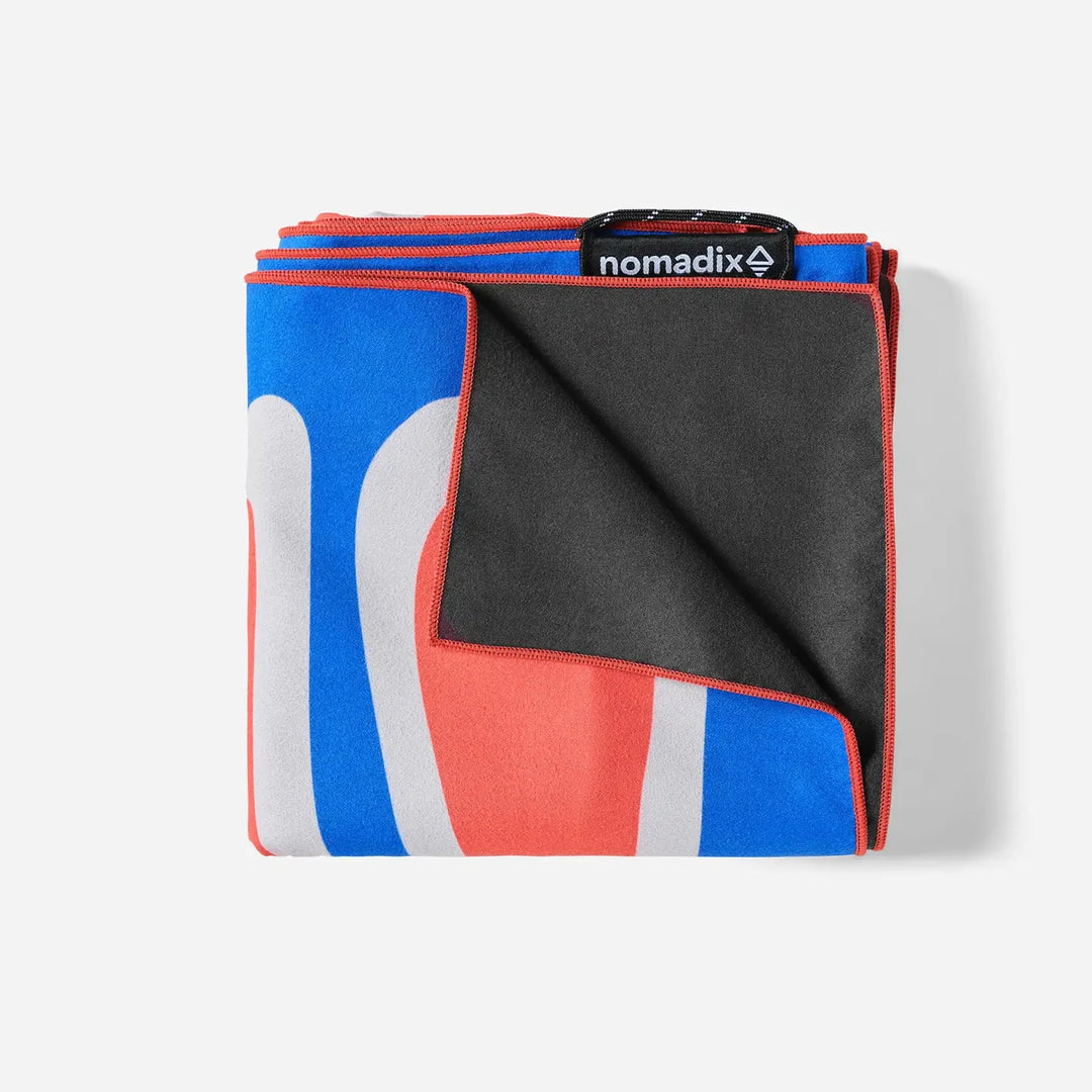 Nomadix Ultralight Towel Wild Flowers Stellar Blue Red 1