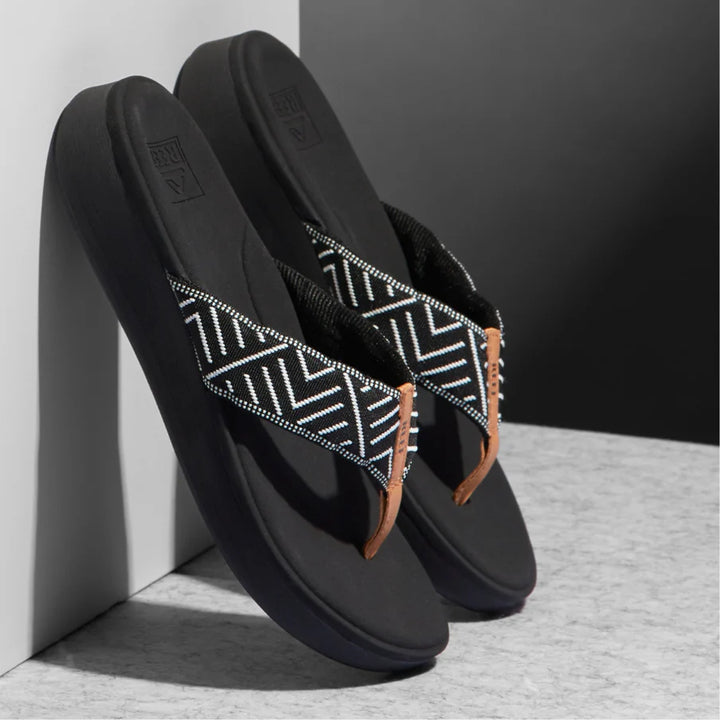 Reef Women's Cushion Cloud Tx Sandals - Black geo 4