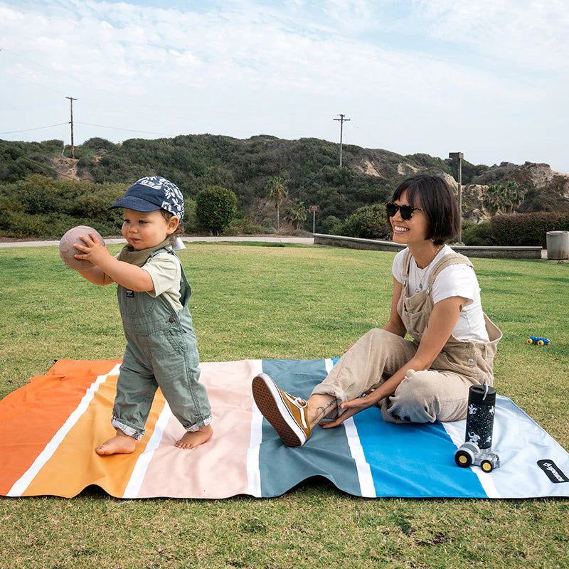 Nomadix Festival Blanket: Stripes Retro 6