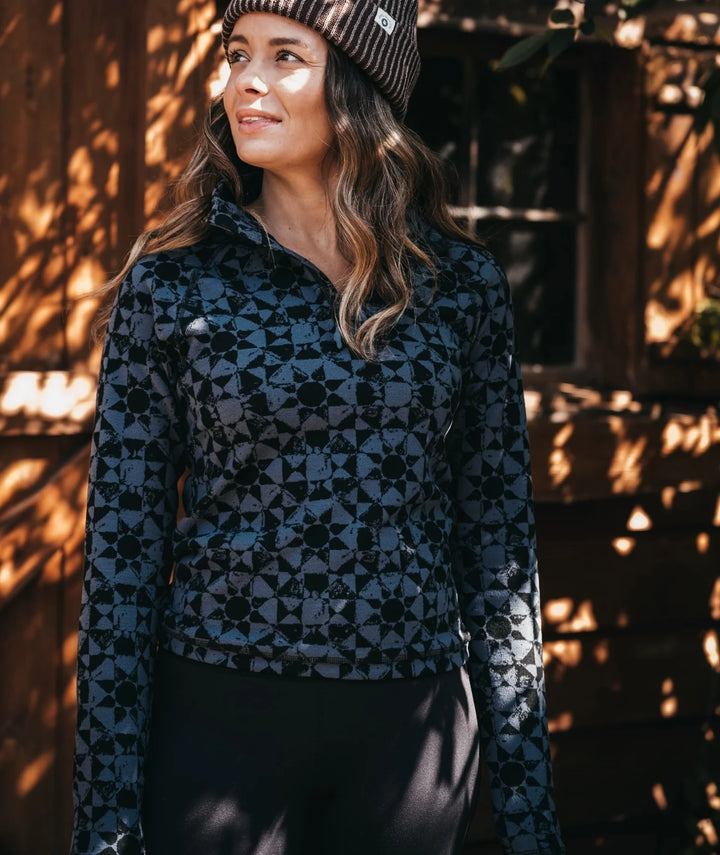 Jetty Women’s Cranford Quarter Zip - Black 1