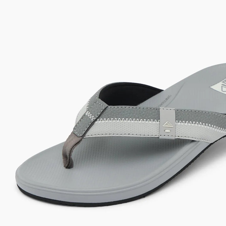 Reef Men's Cushion Phantom 2.0 Sandals grey 5
