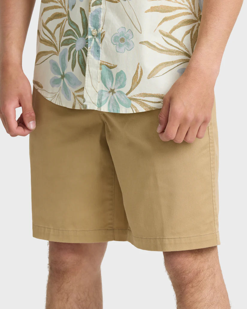 Quiksilver Men's Union Stretch 20" Chino Hybrid Short - Twill 