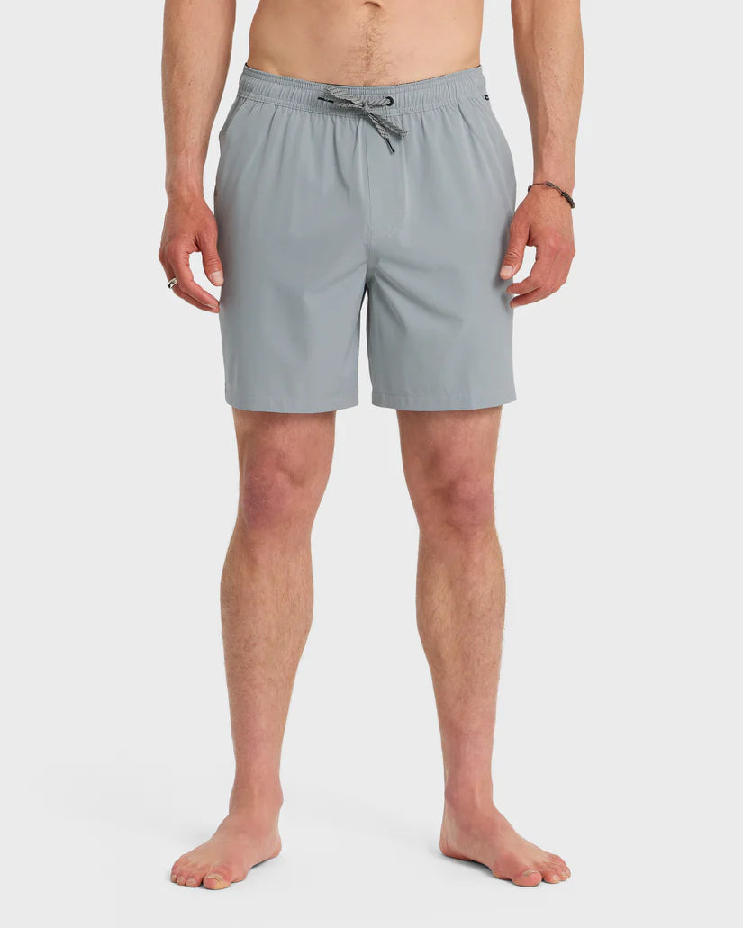 Quiksilver Men's Taxer Amphibian 18" Hybrid Short - Smoked Gray