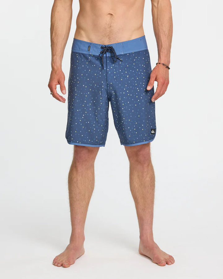 Quiksilver Men's Surfsilk Scallop 19" Boardshorts - American Navy 