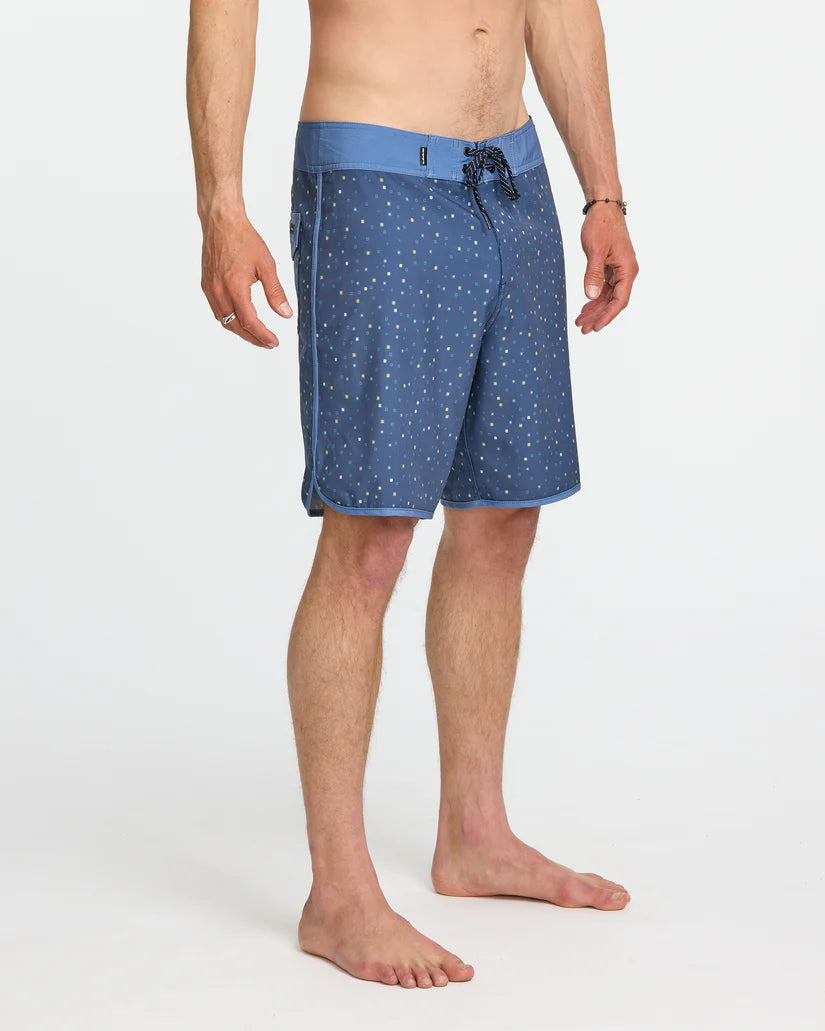 Quiksilver Men's Surfsilk Scallop 19" Boardshorts - American Navy 3