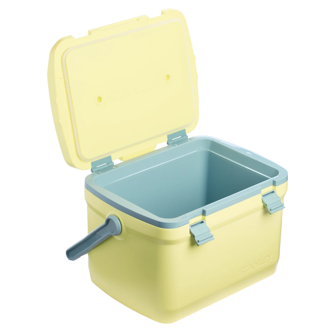 Stanley The Easy Carry Outdoor Cooler 16QT - Pomelo 2