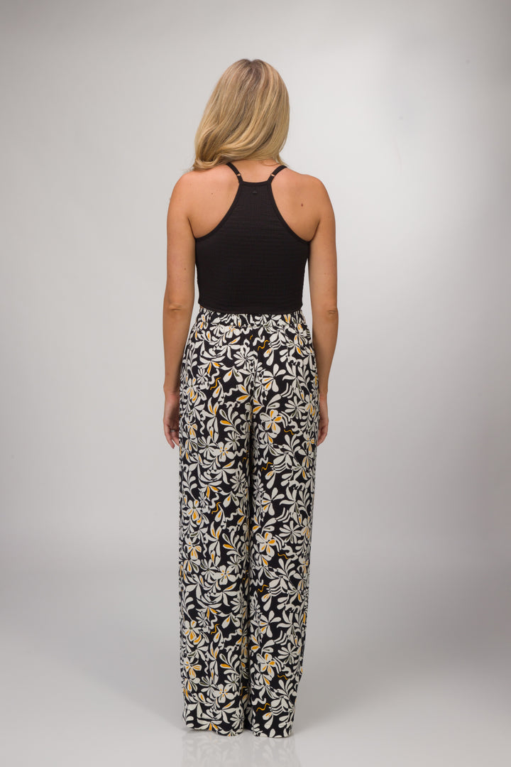 Reef Women’s Sandy Printed Pant - Black 2